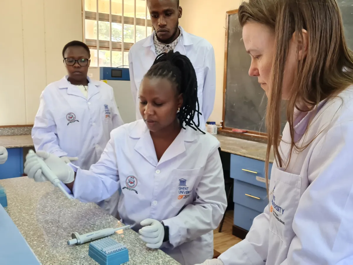 ccmb trainee in the lab